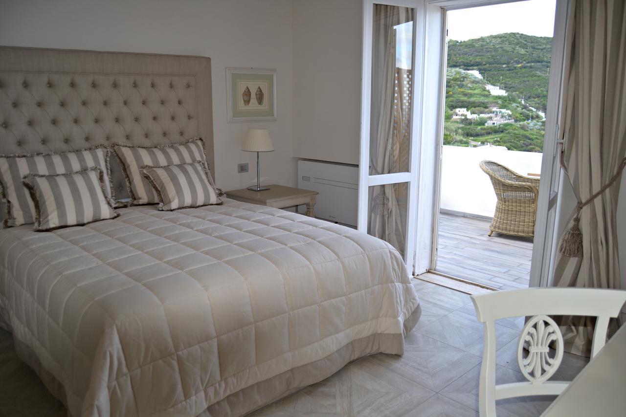 Maridea Casa Vacanza- Le Alcove Sul Mare Suites 폰차 외부 사진