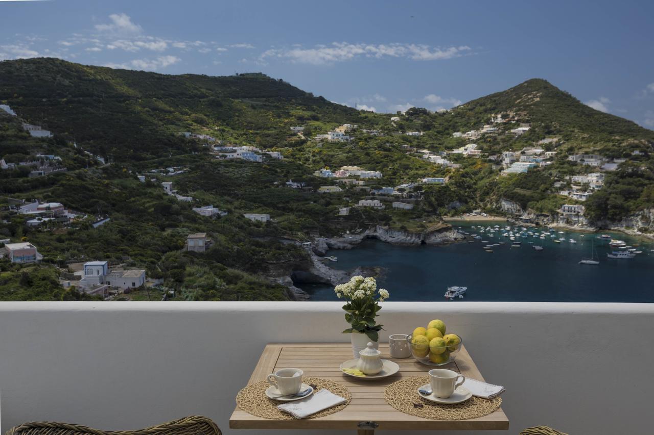 Maridea Casa Vacanza- Le Alcove Sul Mare Suites 폰차 외부 사진