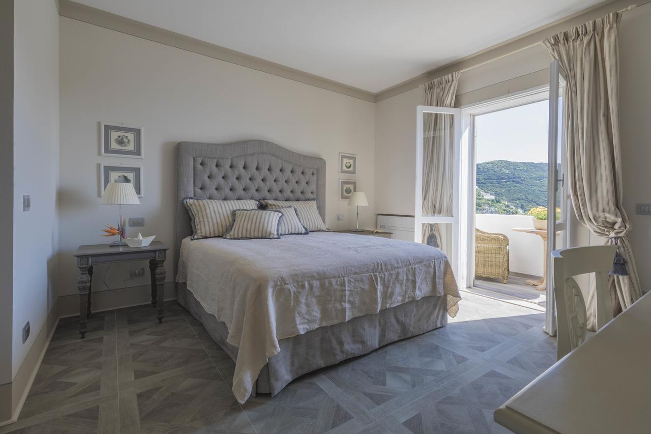Maridea Casa Vacanza- Le Alcove Sul Mare Suites 폰차 외부 사진